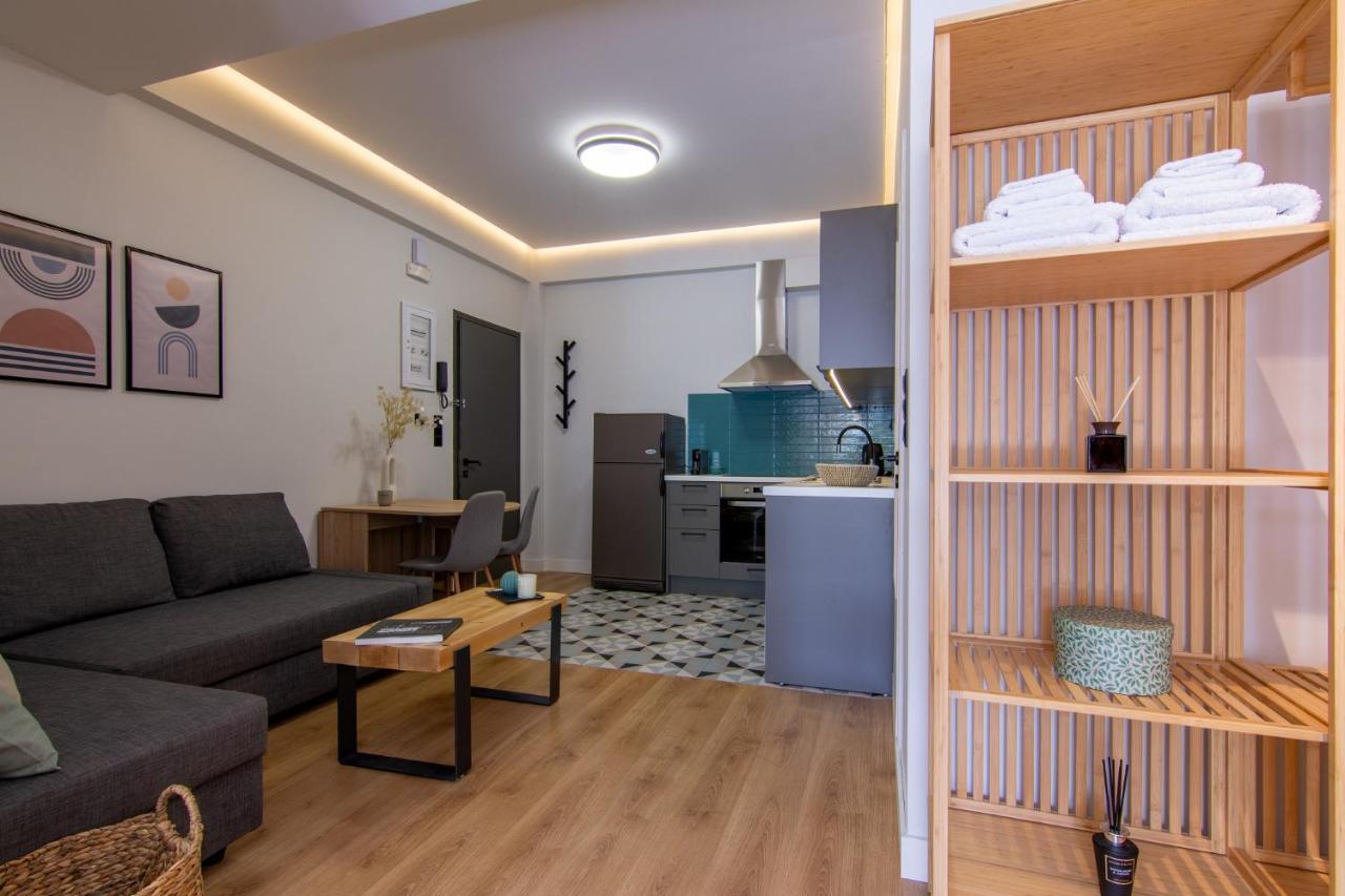 Studio 48, Cozy Apartment In Kalamata City Center מראה חיצוני תמונה